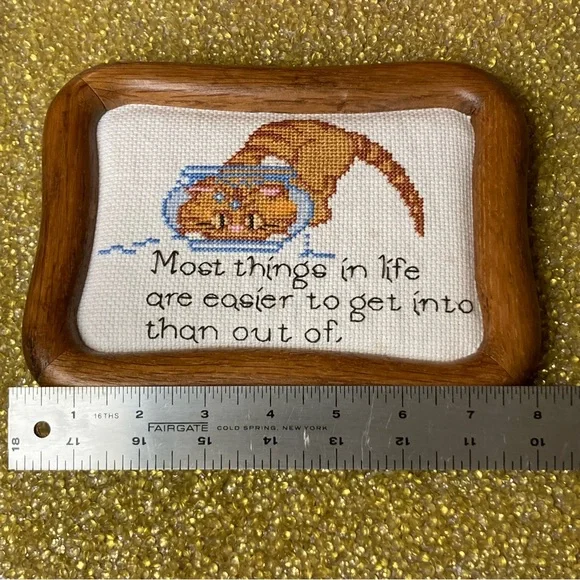 Framed Cat Embroidery Art - Picture 7 of 9